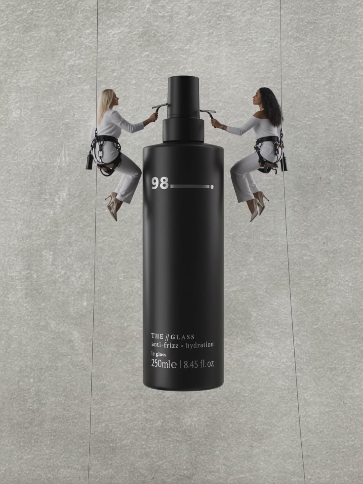THE GLASS // Anti-Frizz Hydration